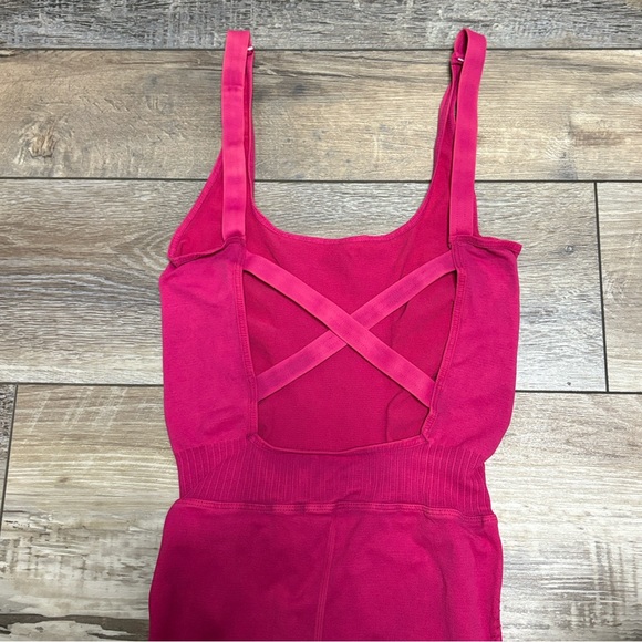 FP Movement Free People Good Karma Onesie Dark Pink XS/S NWOT - Picture 4 of 6